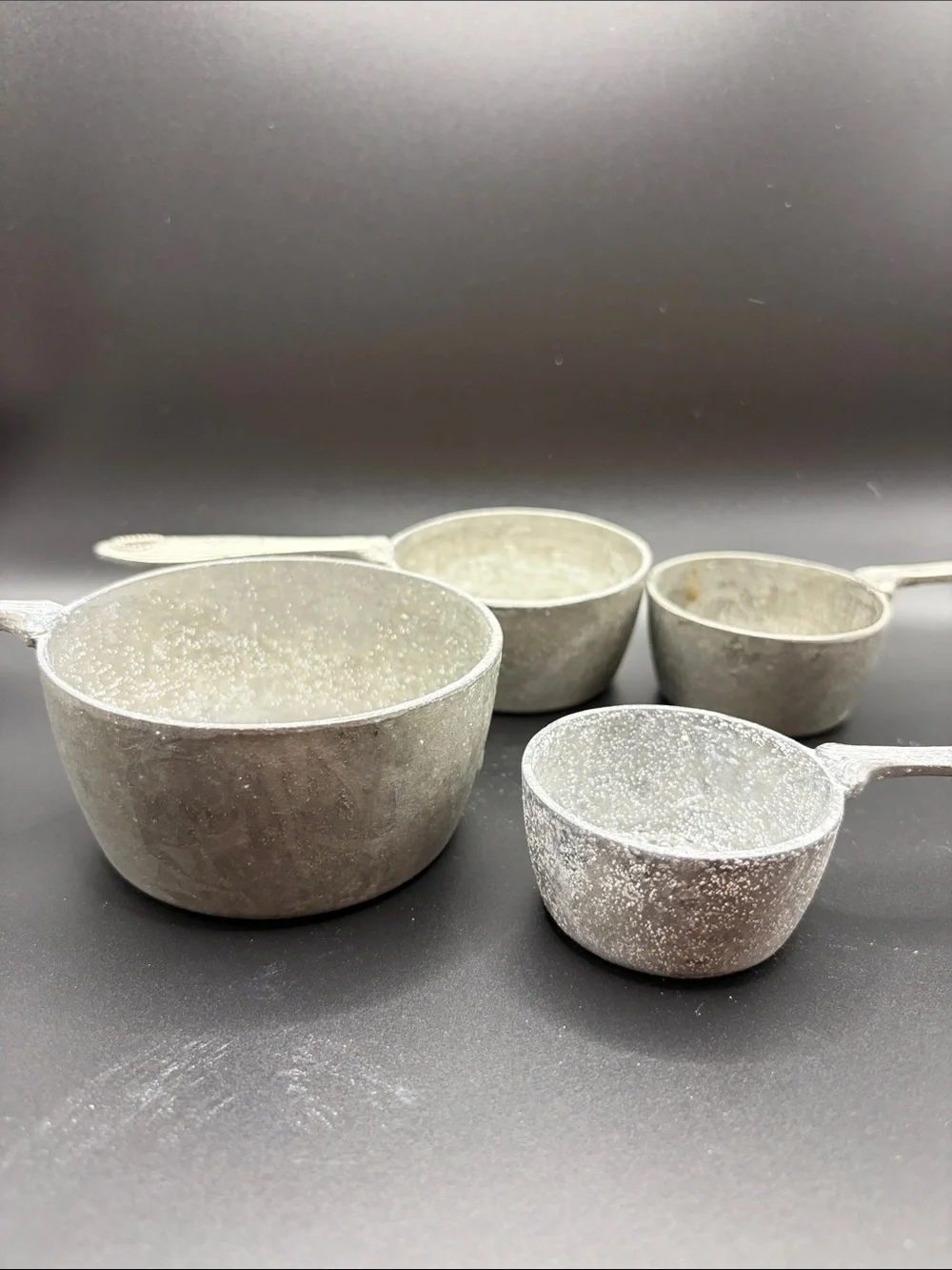 Set 4 Amco Houseworks Vintage Cast Metal Nesting Measuring Cups Rustic Kitchen